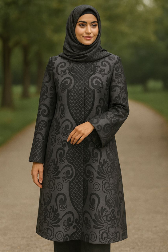 مانتو زنانه مزونی مدل اطلس با پارچه ژاکارد وارداتی و طراحی شیک